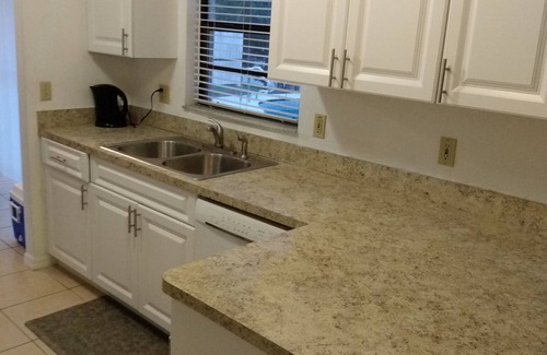 Morgan Point Villa | Hermosa villa con vista al lago por menos de $ 600 por semana