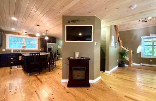 Gilford Casa | Beautiful Lake Winnipesaukee/ Gunstock retreat
