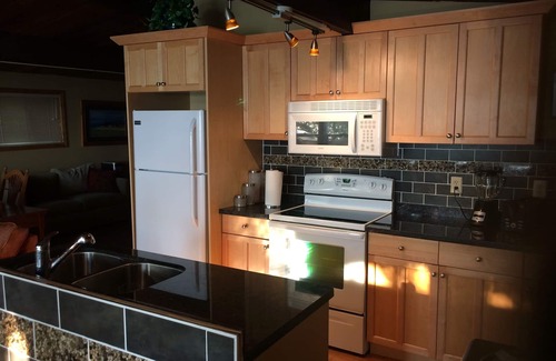 Beaconia Cabaña | Beautiful lakefront cottage 1 hr North of Winnipeg