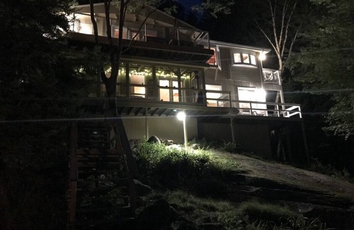 Utterson Cabaña | Beautiful Lakefront Cottage on Mary Lake Huntsville, ON