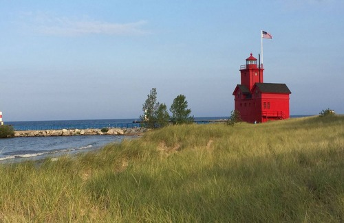 Macatawa Cabaña | Hermosa cabaña frente al lago a orillas del lago Michigan!