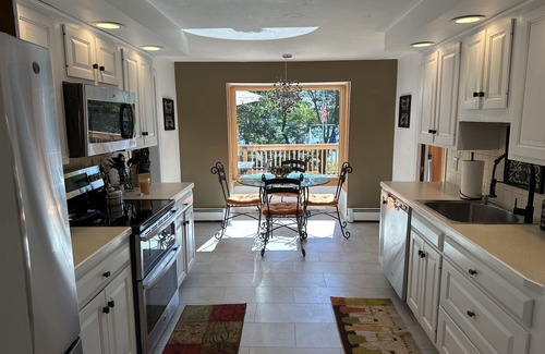 Cotuit Casa | Hermosa casa frente al lago con vistas excepcionales!