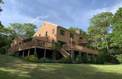 Cotuit Casa | Hermosa casa frente al lago con vistas excepcionales!