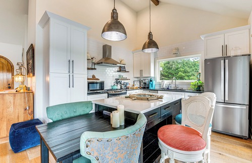 Woodstock Apartamento | Beautiful Lakefront Studio: Dock, Fire Pit, Kayak