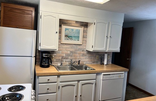Lakeview Casa | Beautiful Lakefront 3-bedroom 3 full bath home + large play yard; Sleeps 8!