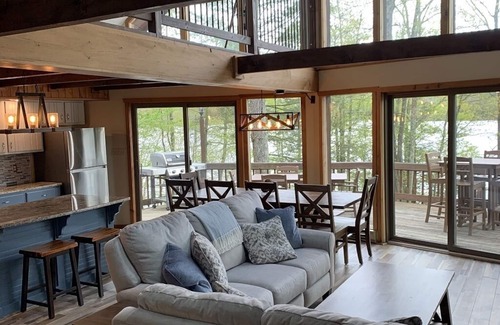 Lakeville Casa | Beautiful Lakefront Chalet on Lake Wallenpaupack
