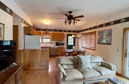 Copake Casa | Beautiful Lakehouse with POOL TABLE by CozySuites