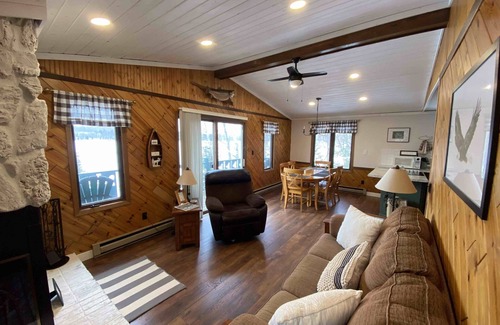 Iron River Cabaña | Beautiful Lakeside Cottage on a Quiet Lake