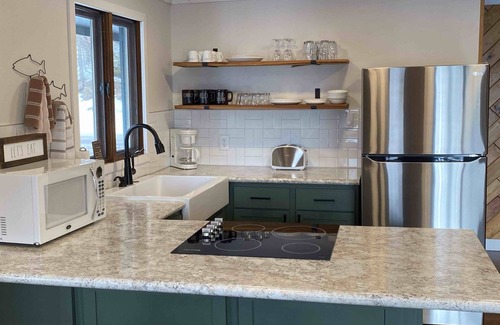 Iron River Cabaña | Beautiful Lakeside Cottage on a Quiet Lake