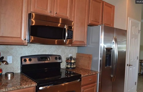 Rural Estates Casa | Beautiful Lakeside Coach home