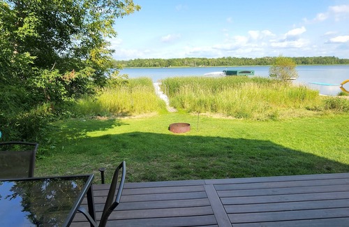 Hill City Cabina | Beautiful Lakeside Grand Cabin