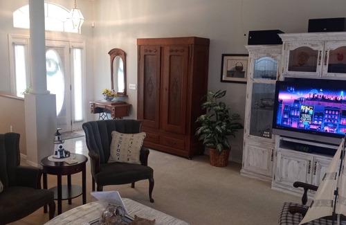 Winter Haven Casa | Beautiful Lakeside Home - Bring Your Boat & Jetski