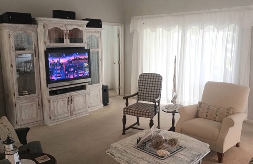 Winter Haven Casa | Beautiful Lakeside Home - Bring Your Boat & Jetski