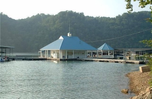 Smithville Casa | Hermosa casa en Lakeview Four Seasons Resort!