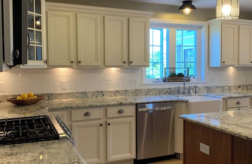 Sandwich Casa | Beautiful large home with ocean views and 5 minute walk to beach!