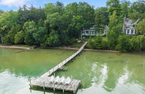 Petoskey Casa | Beautiful Large Walloon Home on the desired West Arm