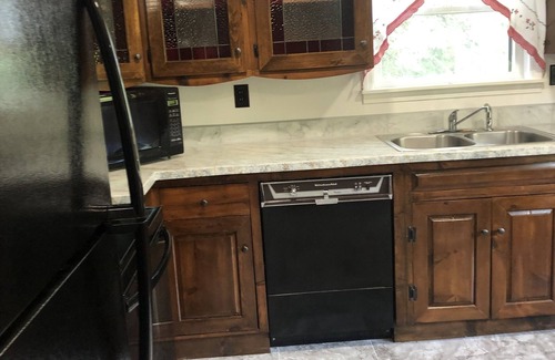Chardon Casa | Beautiful Last minute house to rent for solar eclipse weekend