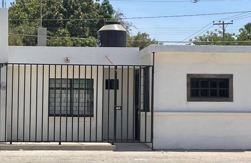 Los Mochis Apartamento | Hermosa casita ¡frente a estacion del tren Chepe Express!