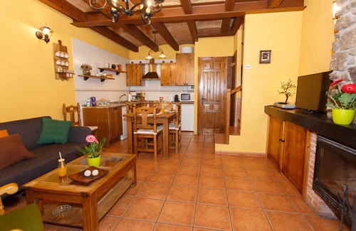 Braojos Casa | Hermosa casita para 4 personas con Chimenea en Braojos