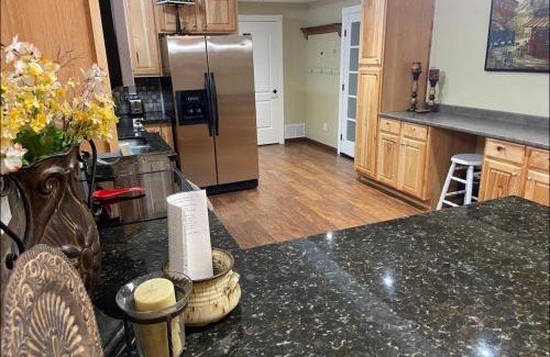 Bountiful Apartamento | Beautiful Little Mountain Oasis!