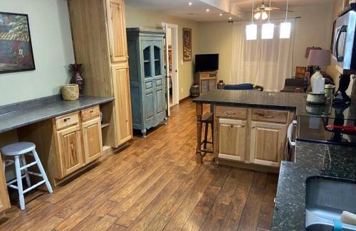 Bountiful Apartamento | Beautiful Little Mountain Oasis!