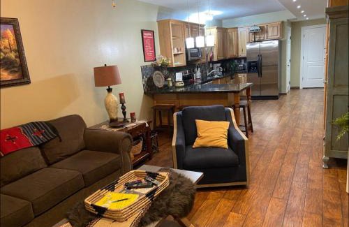 Bountiful Apartamento | Beautiful Little Mountain Oasis!