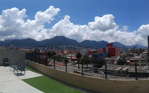 Campin Apartamento | Beautiful Loft 35 Movistar Arena - Campin - Chapinero Bogota Colombia HOSTMI