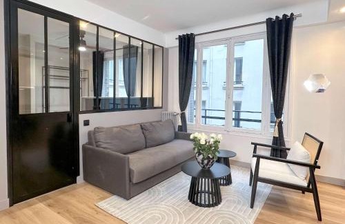 8th Arrondissement Apartamento | Beautiful Loft in Champs-Élysées
