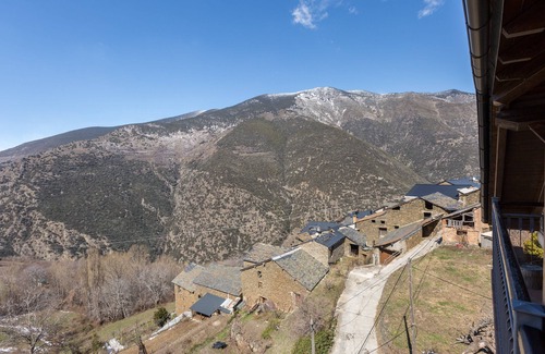 Roni Apartamento | Beautiful Loft in Roní - Near Port Ainé ski slopes