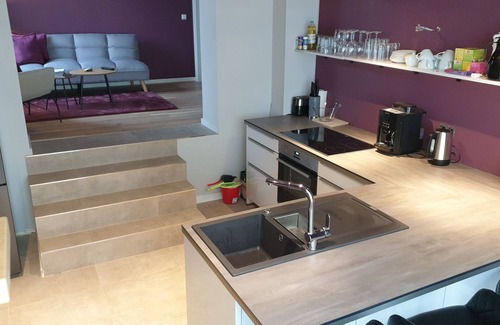 Loebtau Apartamento | Beautiful loft with free parking