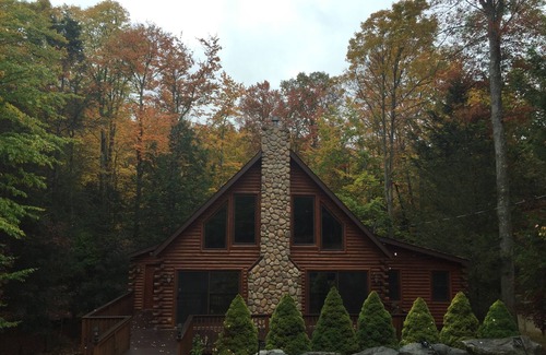 Lake Ariel Cabina | Hermosa Log Cabin en The Hideout (nueva en el mercado)