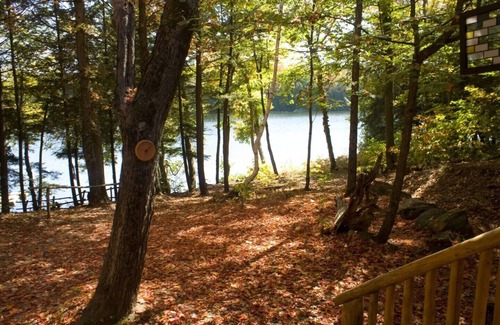 North Frontenac Casa | Hermosa casa de madera en el lago tranquilo privada
