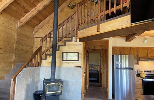 Pagosa Springs Casa | Hermosa casa de registro en cinco acres con instalaciones para caballos!