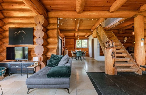 Velzeke-Ruddershove Casa | Beautiful log home with stunning views