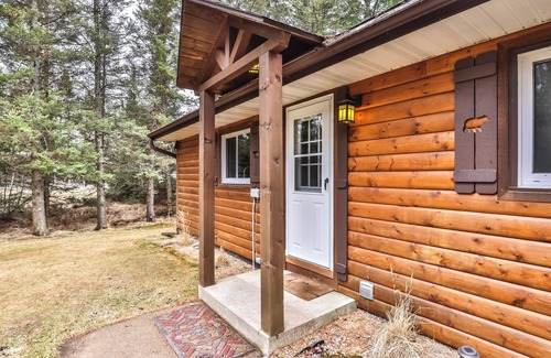 St Germain Cabina | Beautiful Lost lake cabin-Stepaway Vacation Rentals