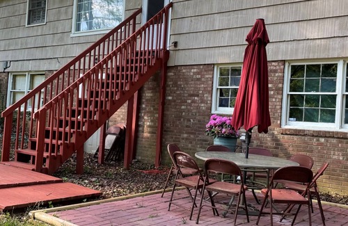 Southeast Raleigh Casa | BEAUTIFUL LUXURY 3 Acre Waterfront Property!