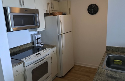 Southwest Coconut Grove Apartamento | Hermoso y lujoso condominio "Hotel de 5 estrellas" ¡Tan bajo como $ 125 por noche!Estacionamiento GRATUITO incluido