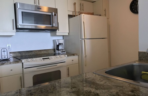 Southwest Coconut Grove Apartamento | Hermoso y lujoso condominio "Hotel de 5 estrellas" ¡Tan bajo como $ 125 por noche!Estacionamiento GRATUITO incluido