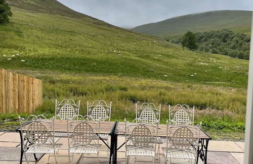 Ardtalnaig Casa | Beautiful luxury home in a wonderful highland setting overlooking Loch Tay