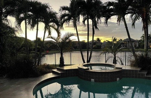 Lake Worth Casa | Beautiful luxury home; Cabana Bay bedroom; private access to back patio,