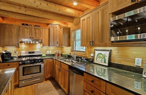 Lauderdale Lakes Cabina | Beautiful Luxury Lake House Log Cabin 4 bed 3 bath