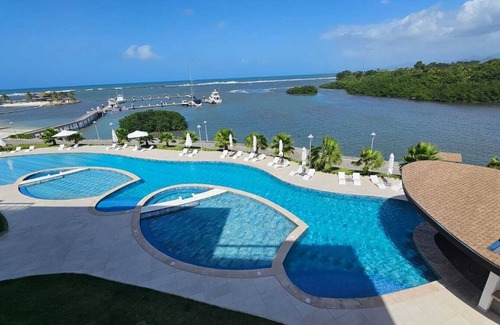 Maria Chiquita Condominio | Beautiful luxury apartment in Playa Escondida, Panama, with stunning ocean views