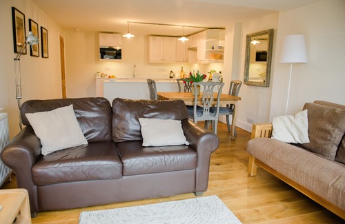 Brighton Apartamento | Hermoso y lujoso apartamento de dos habitaciones, con fácil acceso al centro de la ciudad,