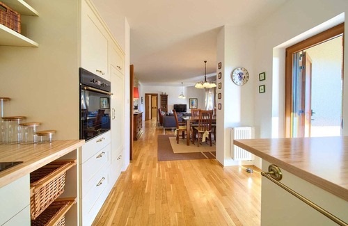 Suzan Villa | Villa Maria
