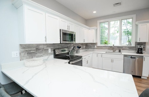 Arundel Casa | Beautiful Maine Cottage With Resort-Like Amenities Close To Beach!