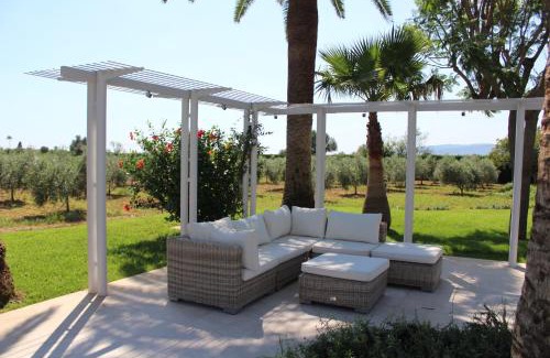 Marratxí Villa | Beautiful Mallorca Villa Can Raime 4 Bedrooms Gorgeous Garden & Private Pool Palma