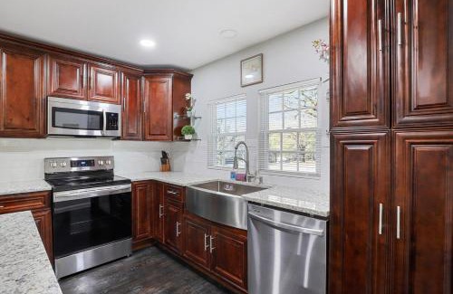 Marietta Casa | Beautiful Marietta GA 3 Bedroom 2 and a half Bath