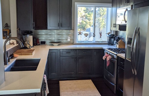 East San Mateo Casa | Beautiful Mariners Island Waterfront Retreat - Discount for long term stays!