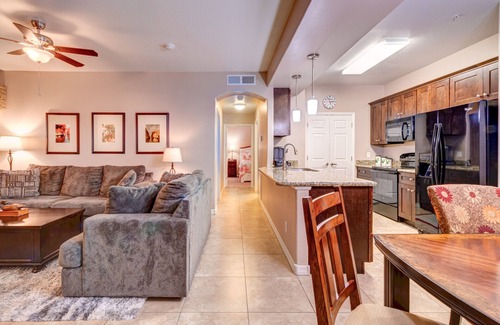 Parkwood Ranch Condominio | Hermosa Mesa Condo !!
