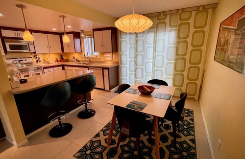 Canyon Corridor Casa | Beautiful Mid Century Palm Springs, Indian Canyons